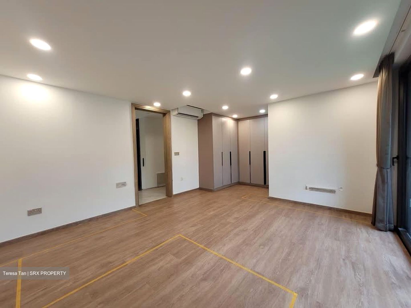 Shrewsbury Road (D11), Terrace #585142321